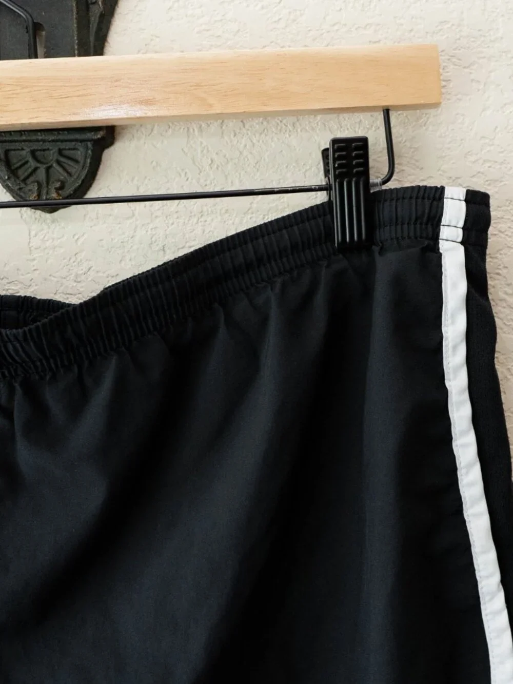 Nike Womens M Black Dri-FIT Athletic Running Shorts White Trim Swoosh Activewear
